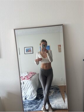 Urban Outfitters White Long-Sleeve Cropped Top
